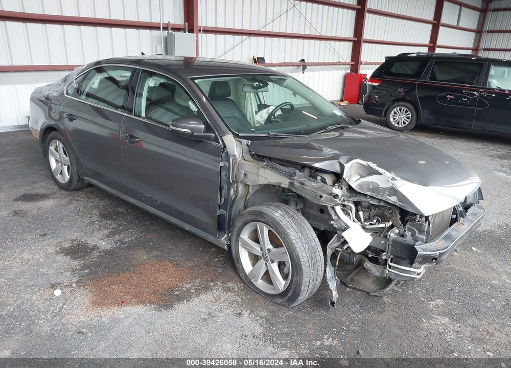 2015 VOLKSWAGEN PASSAT 1.8T LIMITED EDITION VIN: 1VWAT7A30FC105414