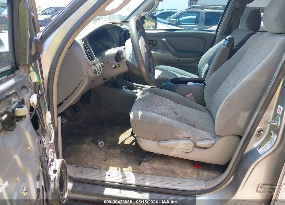 2005 TOYOTA TUNDRA SR5 V8 VIN: 5TBET34115S478152