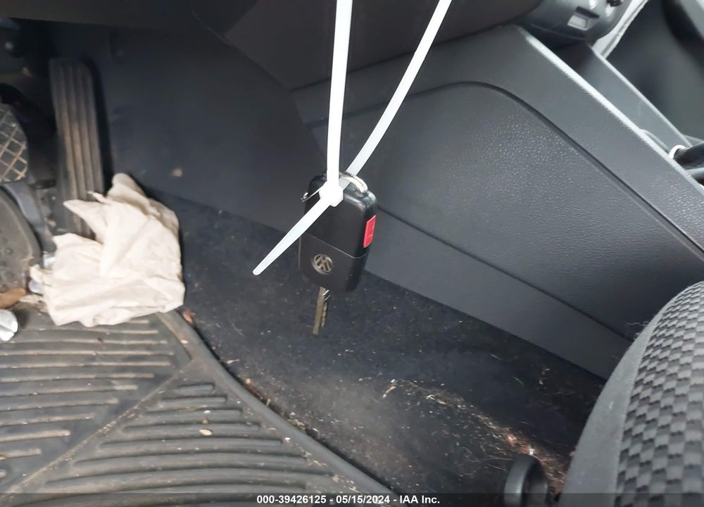 2014 VOLKSWAGEN JETTA VIN: 3VW2K7AJ9EM310314