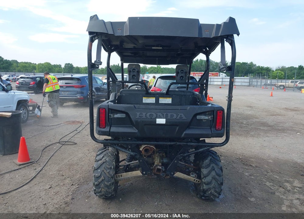 2014 HONDA SXS700 VIN: 1HFVE0202E4001810