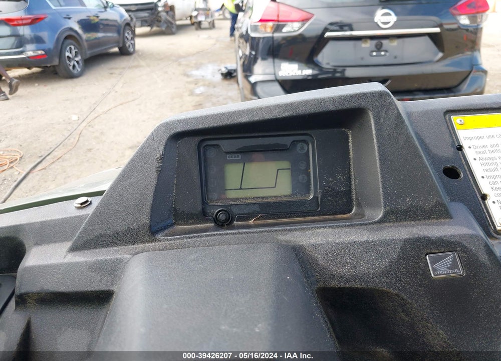 2014 HONDA SXS700 VIN: 1HFVE0202E4001810