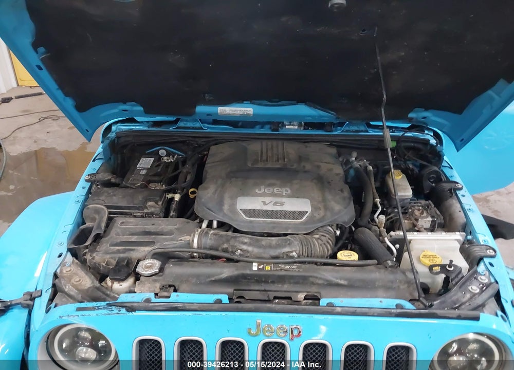 2018 JEEP WRANGLER JK UNLIMITED SAHARA VIN: 1C4BJWEG8JL825282