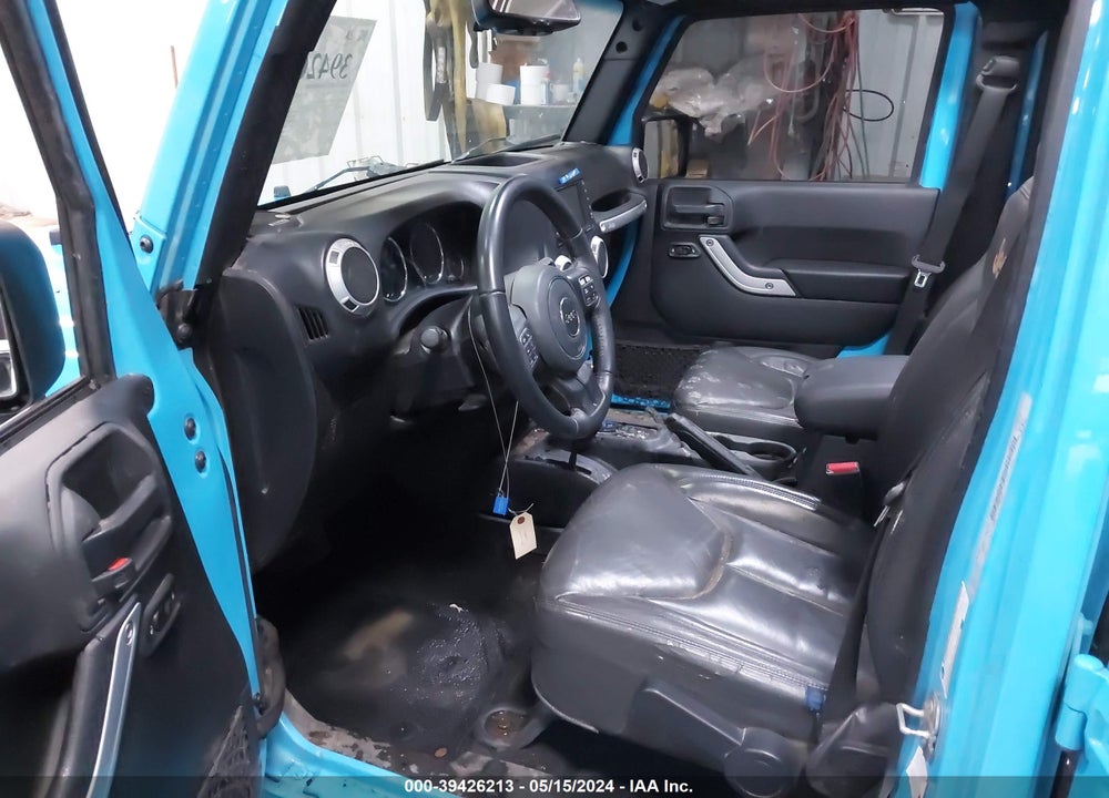 2018 JEEP WRANGLER JK UNLIMITED SAHARA VIN: 1C4BJWEG8JL825282