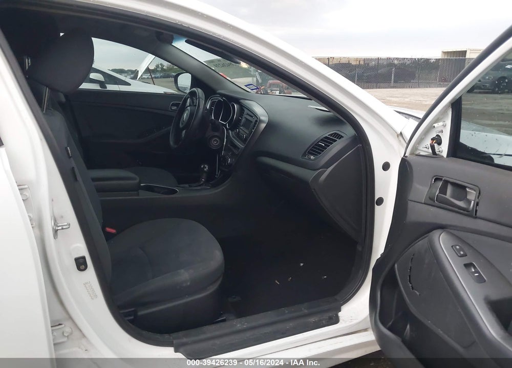 2015 KIA OPTIMA LX VIN: KNAGM4A77F5586985