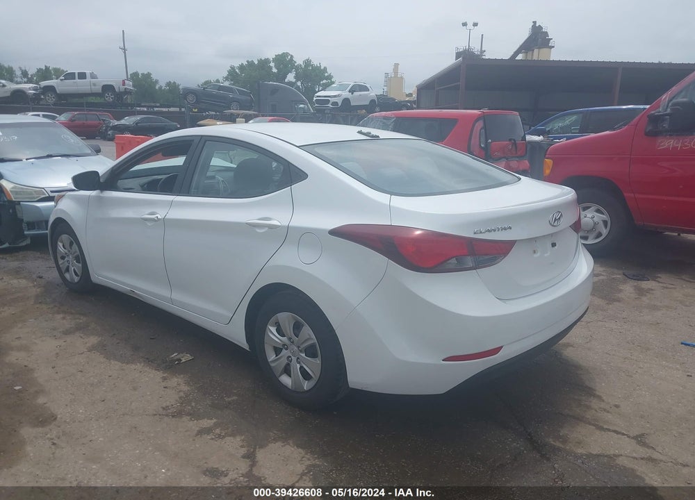2016 HYUNDAI ELANTRA SE VIN: 5NPDH4AE7GH690645