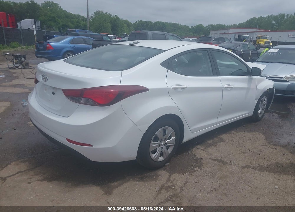 2016 HYUNDAI ELANTRA SE VIN: 5NPDH4AE7GH690645