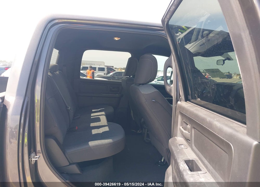 2024 RAM 3500 TRADESMAN  4X4 8' BOX VIN: 3C63RRGL6RG183895