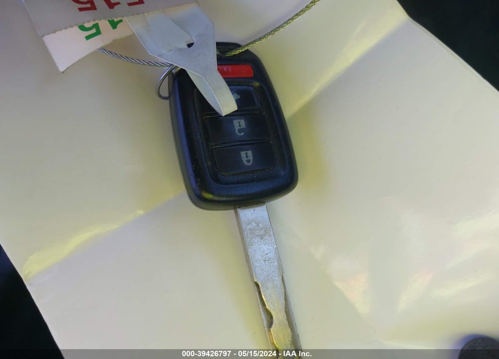 2018 HONDA CIVIC LX VIN: 2HGFC2F5XJH590139