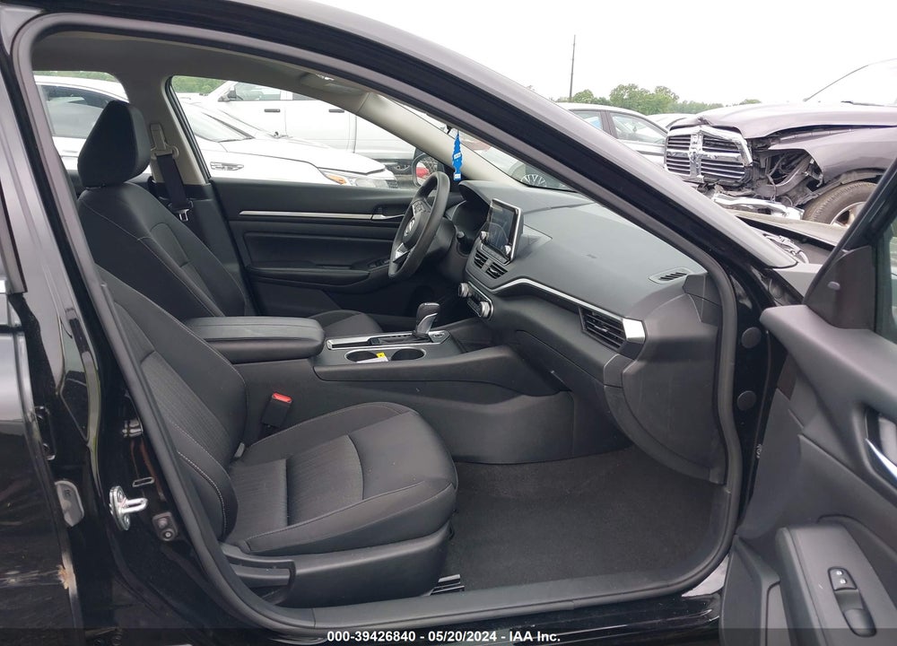 2022 NISSAN ALTIMA SV FWD VIN: 1N4BL4DV4NN335937