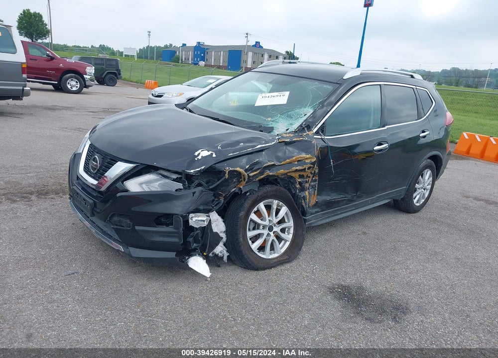 2018 NISSAN ROGUE SV VIN: KNMAT2MV1JP501744