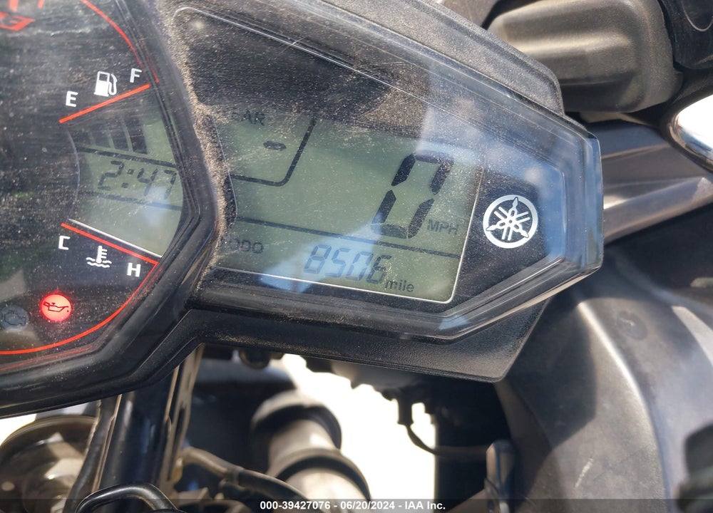 2015 YAMAHA YZFR3 VIN: MH3RH06Y2FK008967