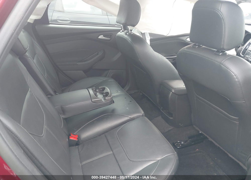 2017 FORD FOCUS TITANIUM VIN: 1FADP3J29HL336633