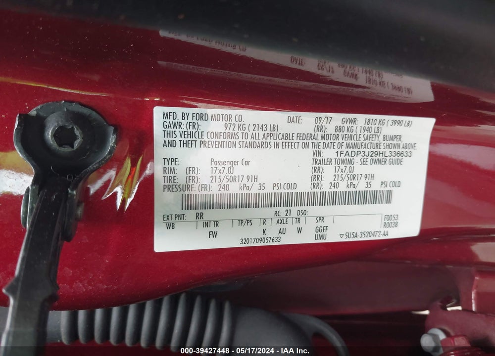 2017 FORD FOCUS TITANIUM VIN: 1FADP3J29HL336633