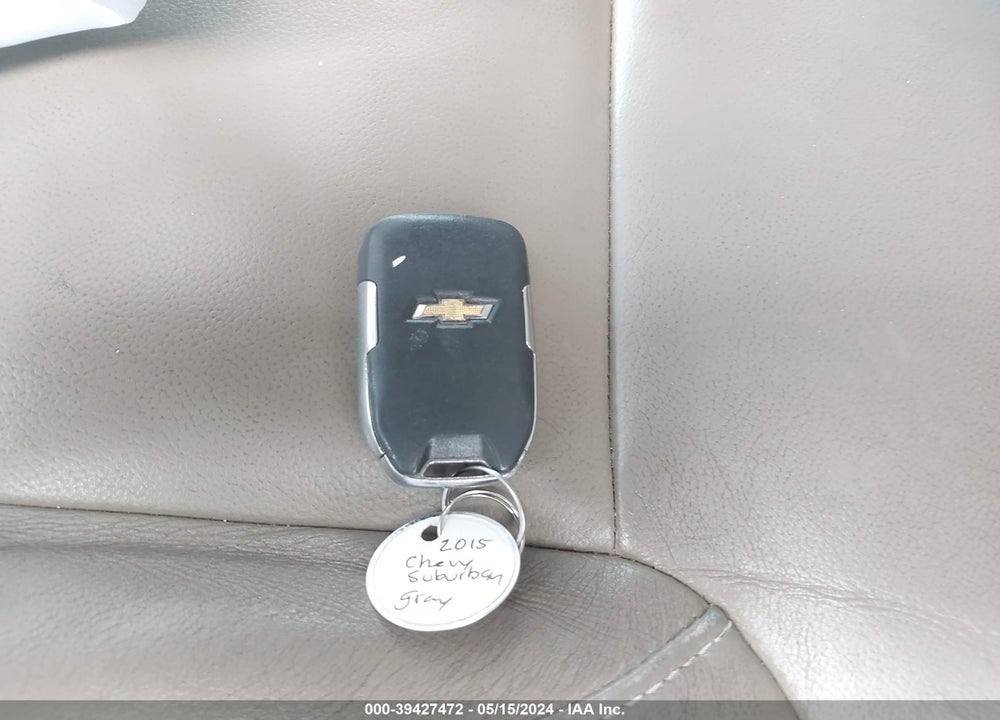 2015 CHEVROLET SUBURBAN 1500 LT VIN: 1GNSKJKCXFR724175