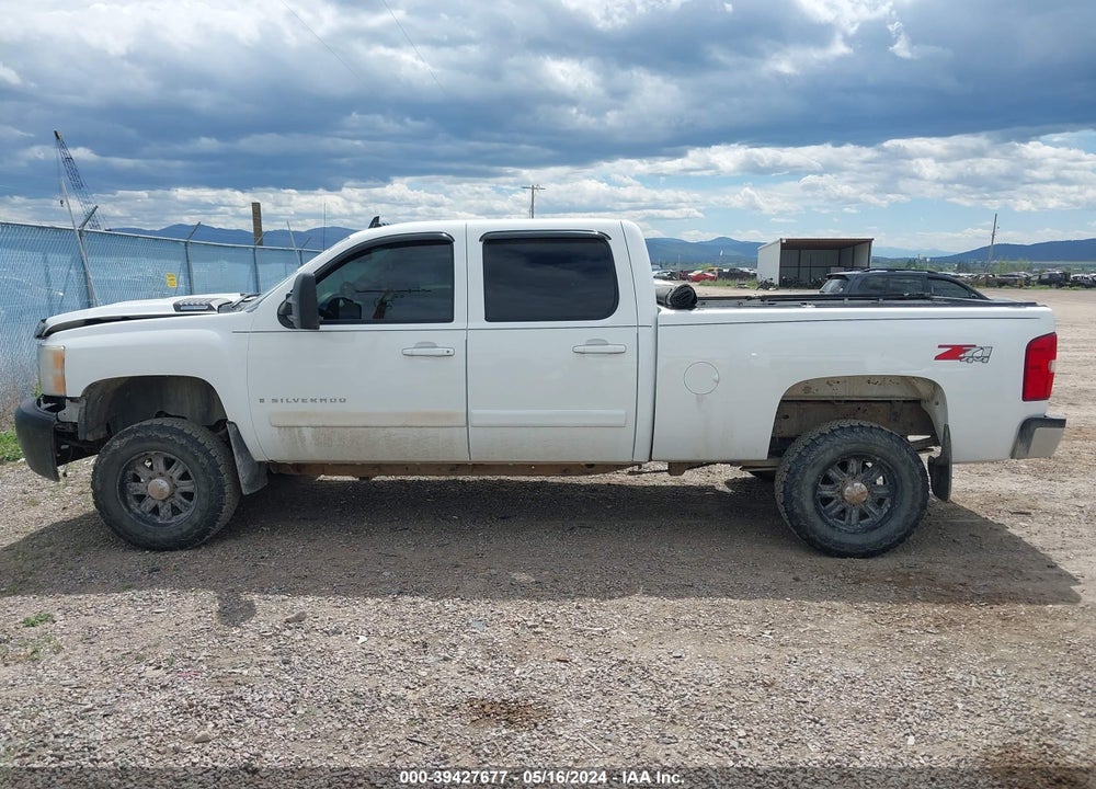 2007 CHEVROLET SILVERADO 2500HD VIN: 1GCHK23677F503623