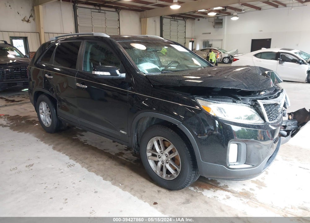 2015 KIA SORENTO LX VIN: 5XYKTCA64FG652305