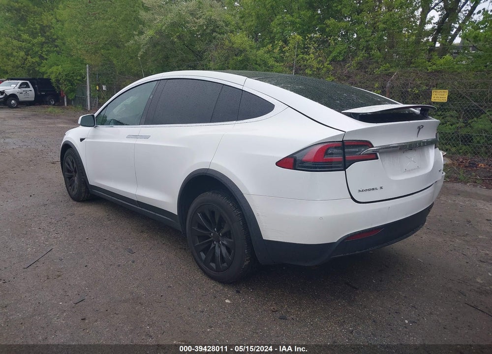 2018 TESLA MODEL X 100D/75D/P100D VIN: 5YJXCBE25JF103638