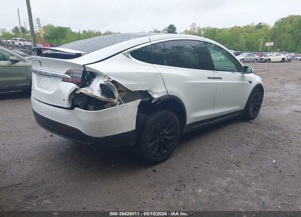 2018 TESLA MODEL X 100D/75D/P100D VIN: 5YJXCBE25JF103638