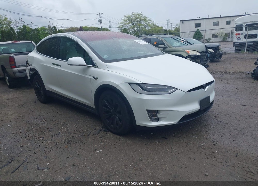 2018 TESLA MODEL X 100D/75D/P100D VIN: 5YJXCBE25JF103638
