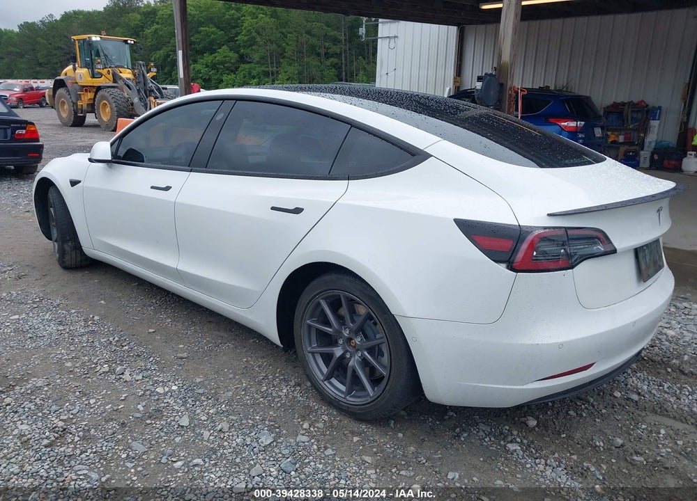 2021 TESLA MODEL 3 STANDARD RANGE PLUS REAR-WHEEL DRIVE VIN: 5YJ3E1EA1MF086027