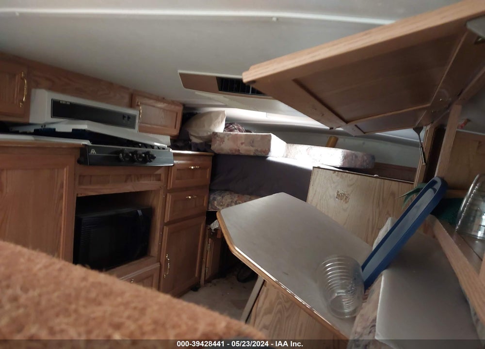 2001 TOWL CAMPER VIN: 4FTLTAR221B054447