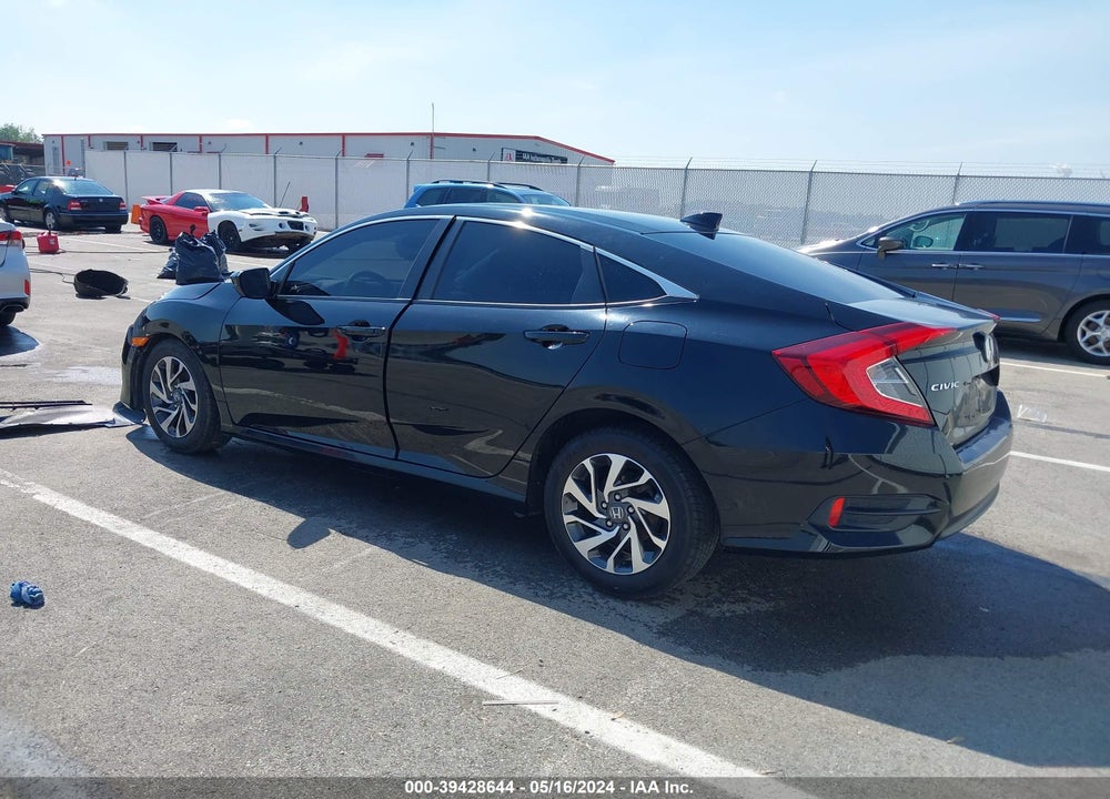 2018 HONDA CIVIC EX VIN: 2HGFC2F78JH574748