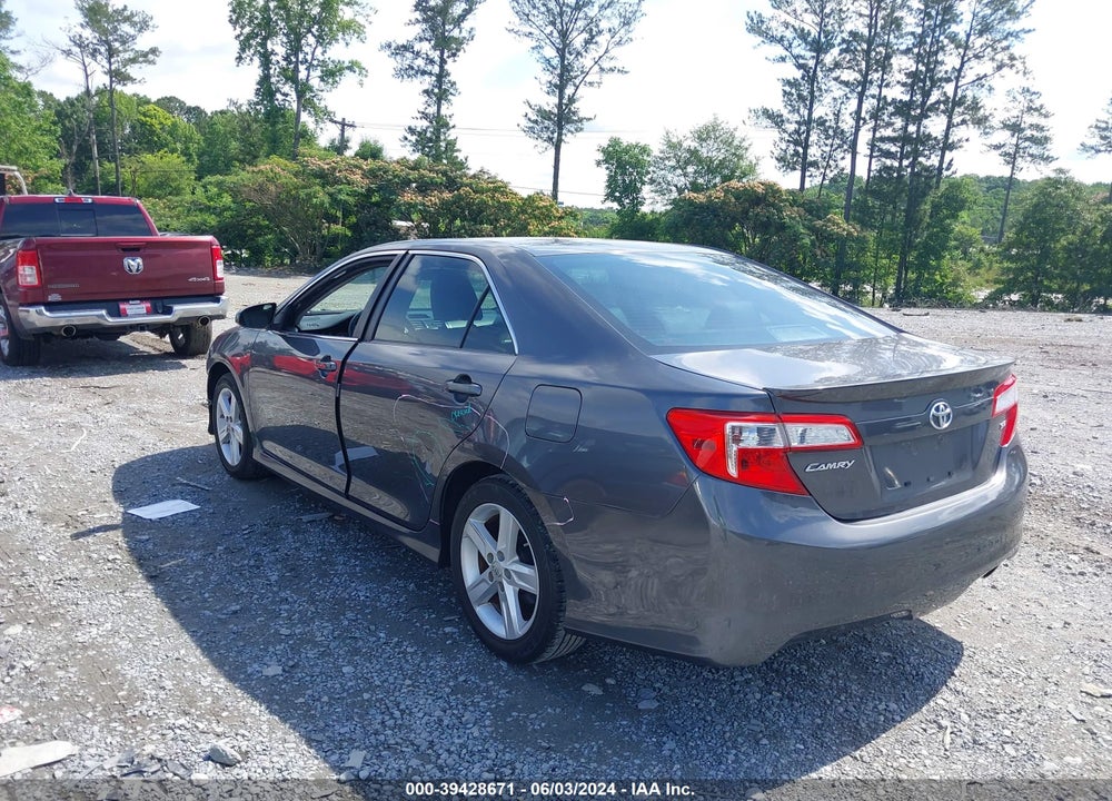 2013 TOYOTA CAMRY SE VIN: 4T1BF1FK3DU227411
