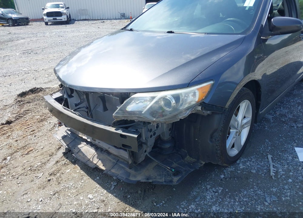 2013 TOYOTA CAMRY SE VIN: 4T1BF1FK3DU227411