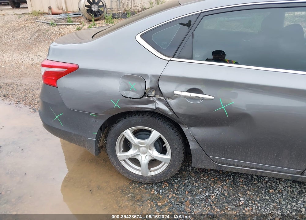 2018 NISSAN SENTRA S VIN: 3N1AB7AP4JY315929