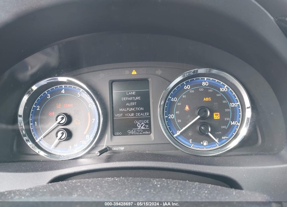 2019 TOYOTA COROLLA L VIN: 2T1BURHE8KC210100