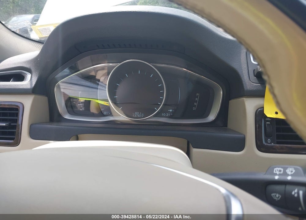 2015 VOLVO XC70 T6 VIN: YV4902NK7F1222788