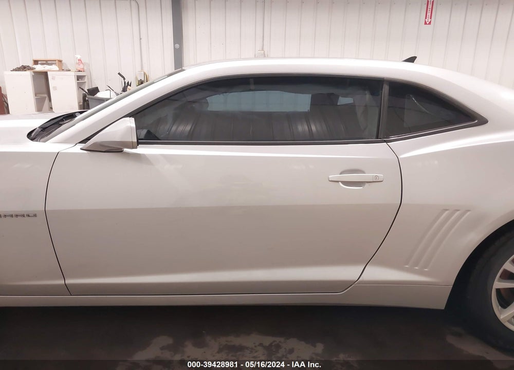 2015 CHEVROLET CAMARO 2LS VIN: 2G1FB1E3XF9308121