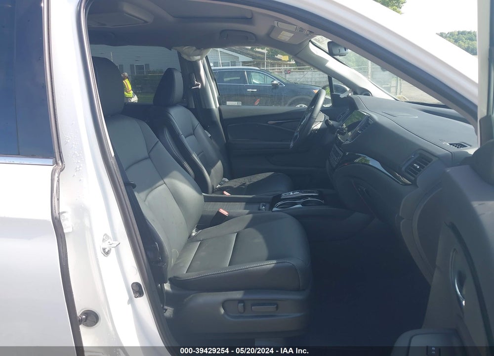 2022 HONDA PILOT AWD TOURING 7 PASSENGER VIN: 5FNYF6H66NB086453