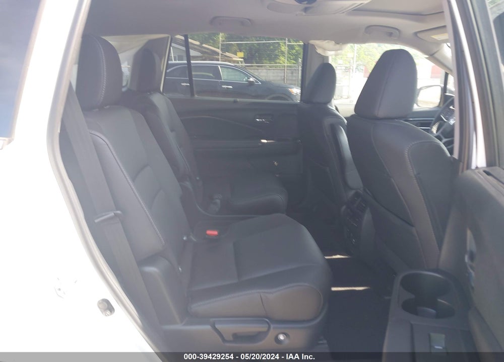 2022 HONDA PILOT AWD TOURING 7 PASSENGER VIN: 5FNYF6H66NB086453