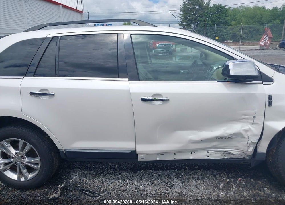2010 LINCOLN MKX VIN: 2LMDJ6JC0ABJ28748