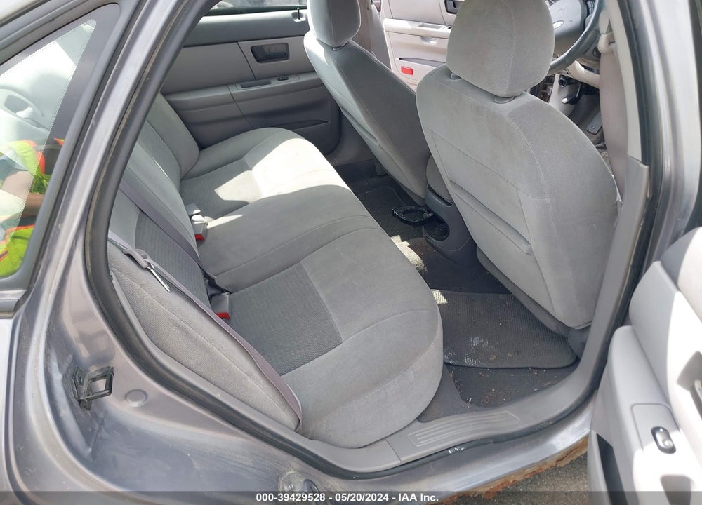 2007 FORD TAURUS SE VIN: 1FAFP53U47A206742