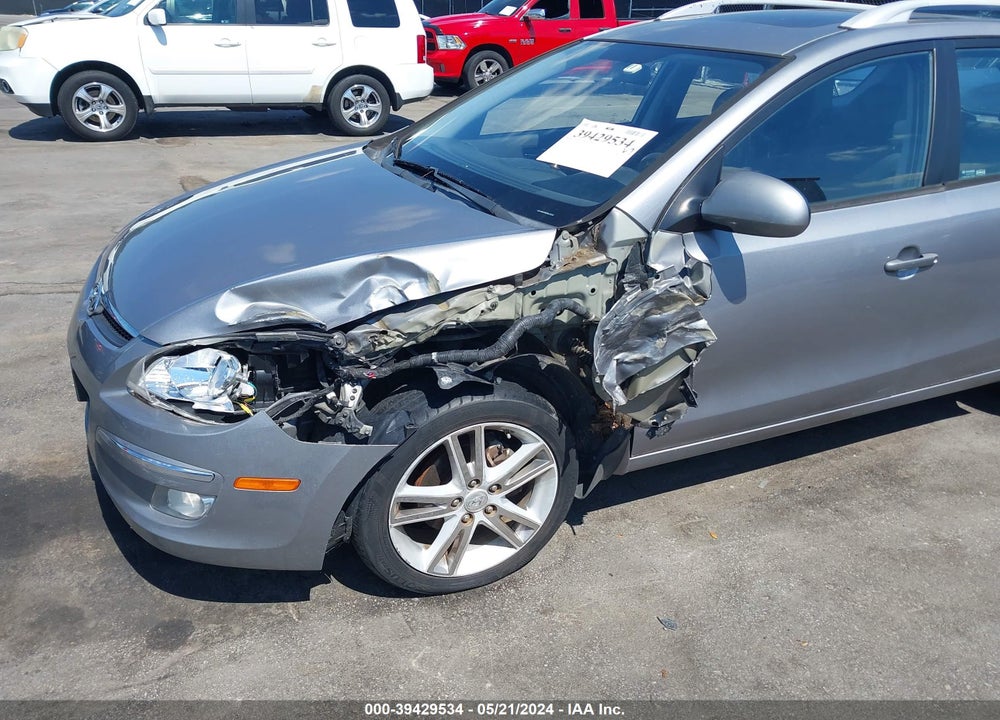 2011 HYUNDAI ELANTRA TOURING SE VIN: KMHDC8AE6BU118191