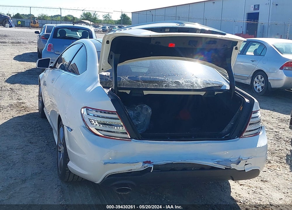 2014 MERCEDES-BENZ C 250 VIN: WDDGJ4HB9EG174503