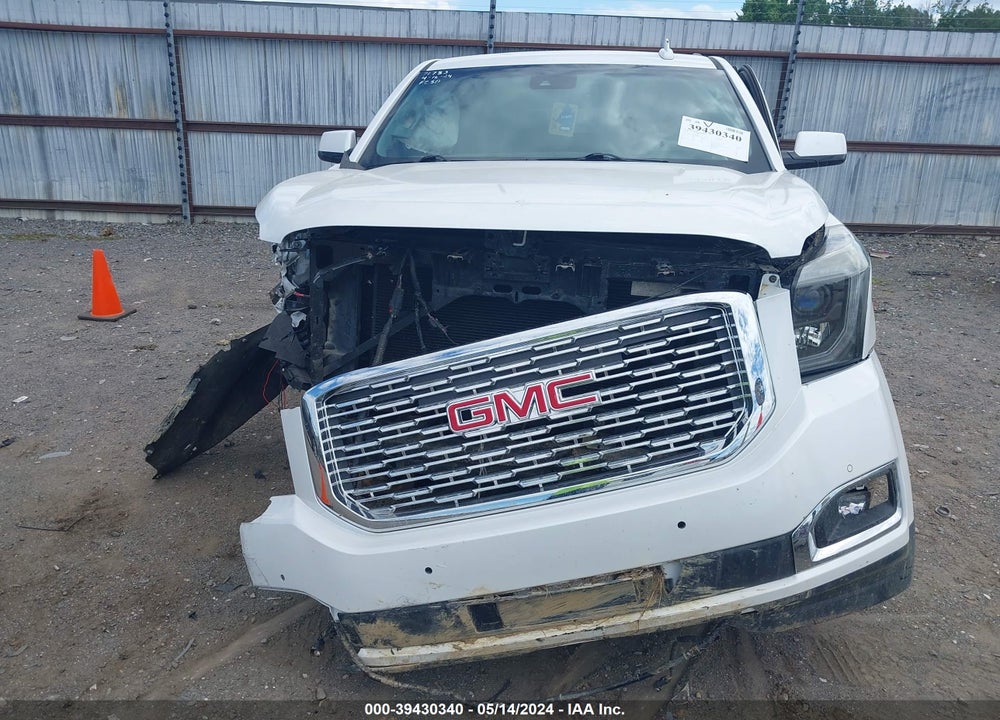 2017 GMC YUKON DENALI VIN: 1GKS2CKJ8HR202249