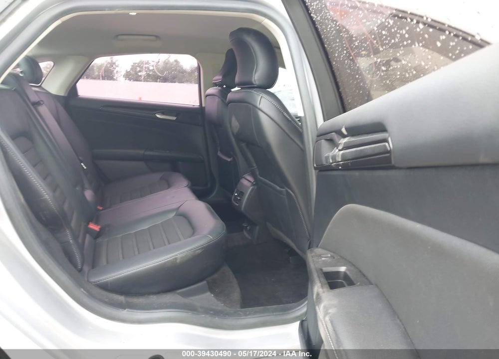 2018 FORD FUSION SE VIN: 3FA6P0HD8JR154038