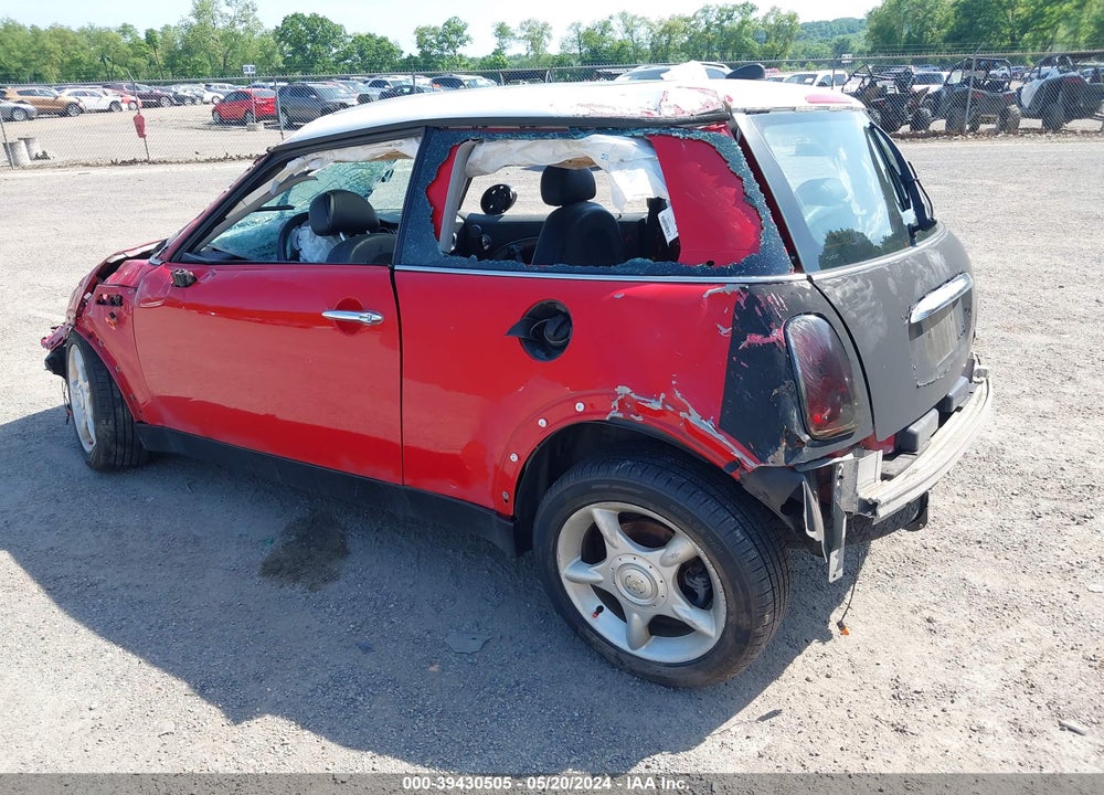 2005 MINI COOPER VIN: WMWRC33505TJ73432