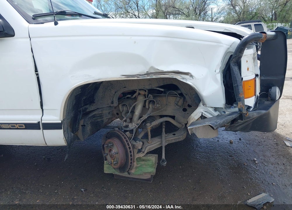 1999 GMC YUKON SLE VIN: 1GKEK13R5XJ760143