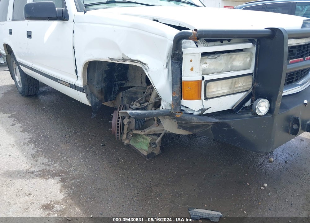 1999 GMC YUKON SLE VIN: 1GKEK13R5XJ760143