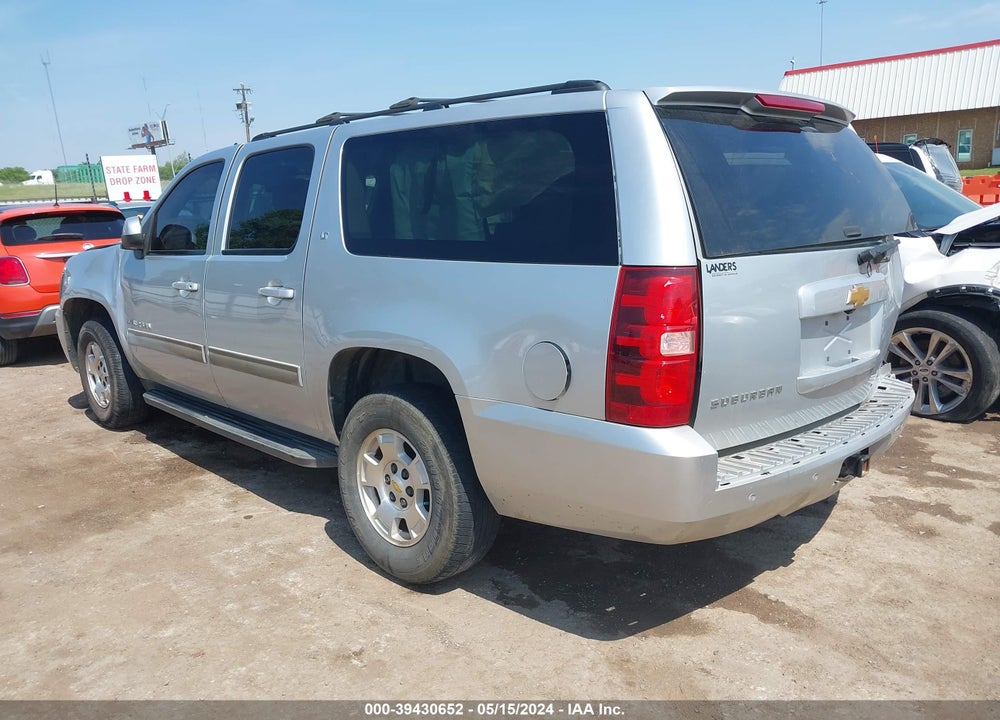 2013 CHEVROLET SUBURBAN 1500 LT VIN: 1GNSCJE05DR100442