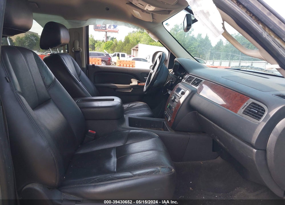 2013 CHEVROLET SUBURBAN 1500 LT VIN: 1GNSCJE05DR100442