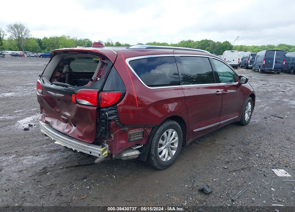 2019 CHRYSLER PACIFICA TOURING L VIN: 2C4RC1BG9KR700641