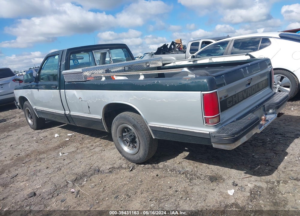1992 CHEVROLET S TRUCK S10 VIN: 1GCCS14R3N8142163