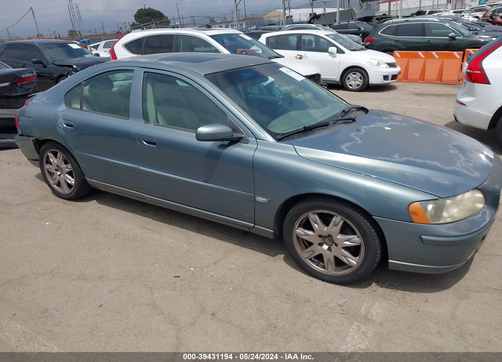 2005 VOLVO S60 2.5T VIN: YV1RS592052440518