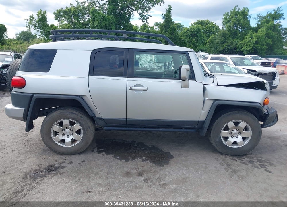 2007 TOYOTA FJ CRUISER VIN: JTEBU11F370021274