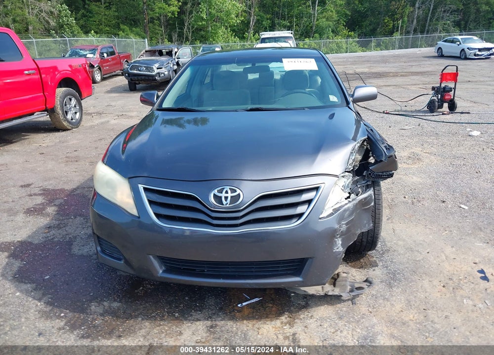 2011 TOYOTA CAMRY LE VIN: 4T1BF3EK8BU125483
